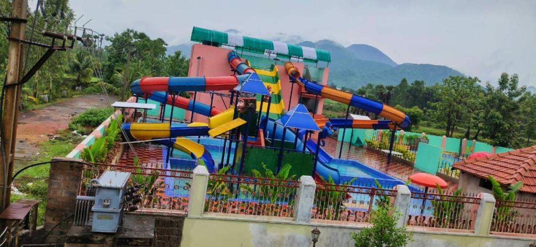 Siriki Resorts Srungavarapukota Exterior photo